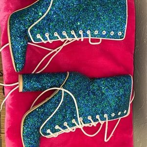 Sequined/glittered heeled booties